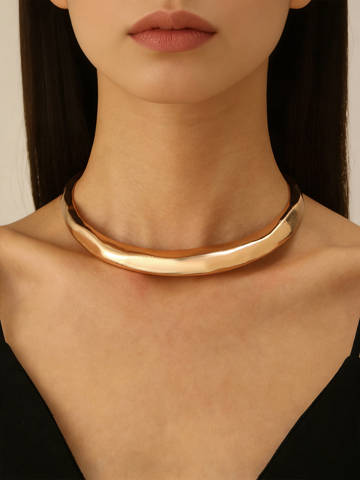 Marszczony naszyjnik typu choker
