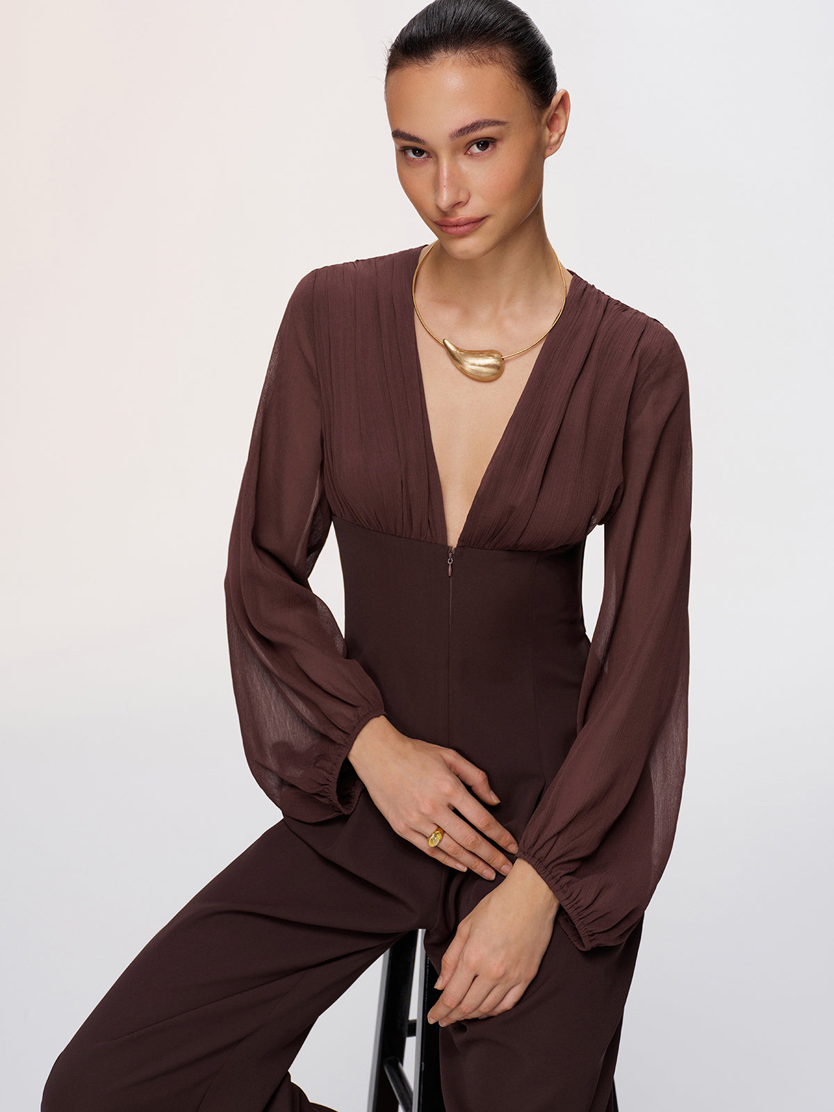 Naszyjnik typu choker w kształcie łzy