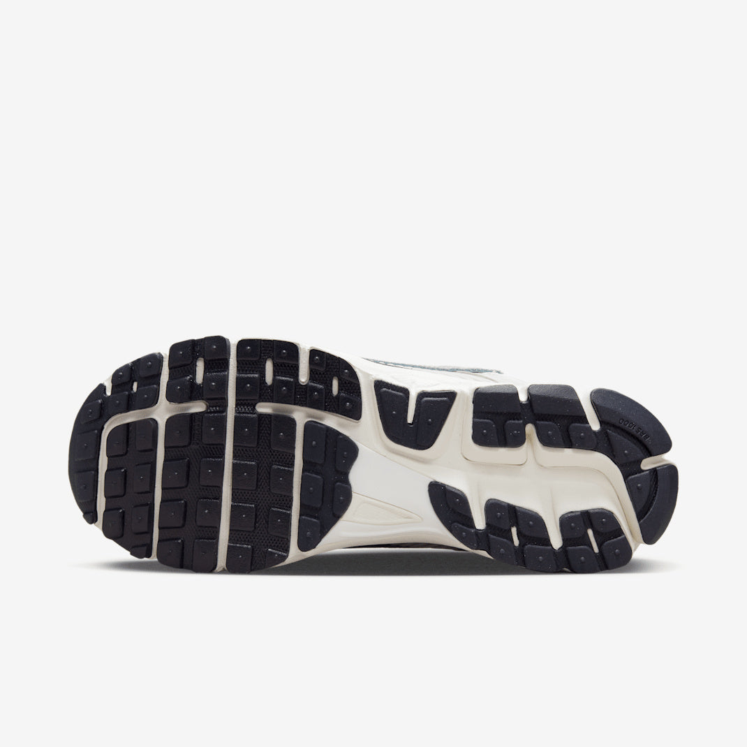 Nike Zoom Vomero 5 FD0884-025 Biały-Szary