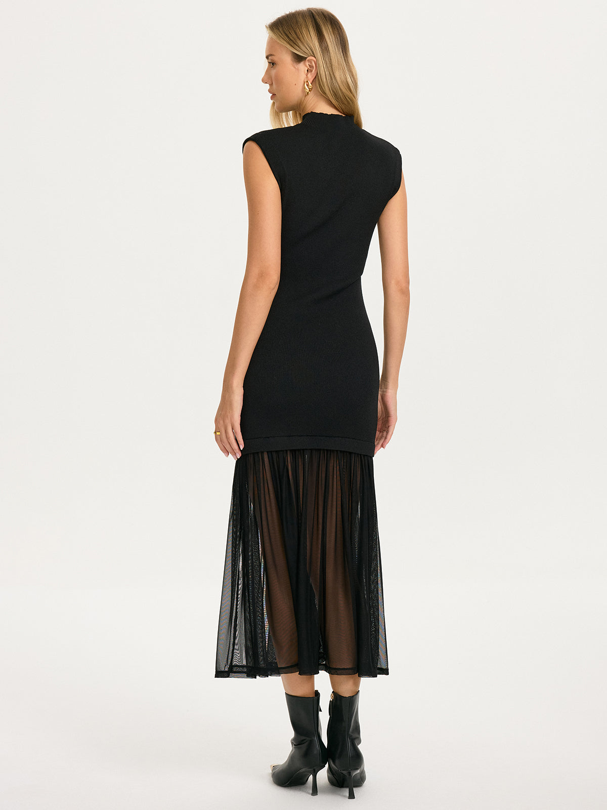 Przezroczysta sukienka dzianinowa bez rękawów z plisowanym dołem