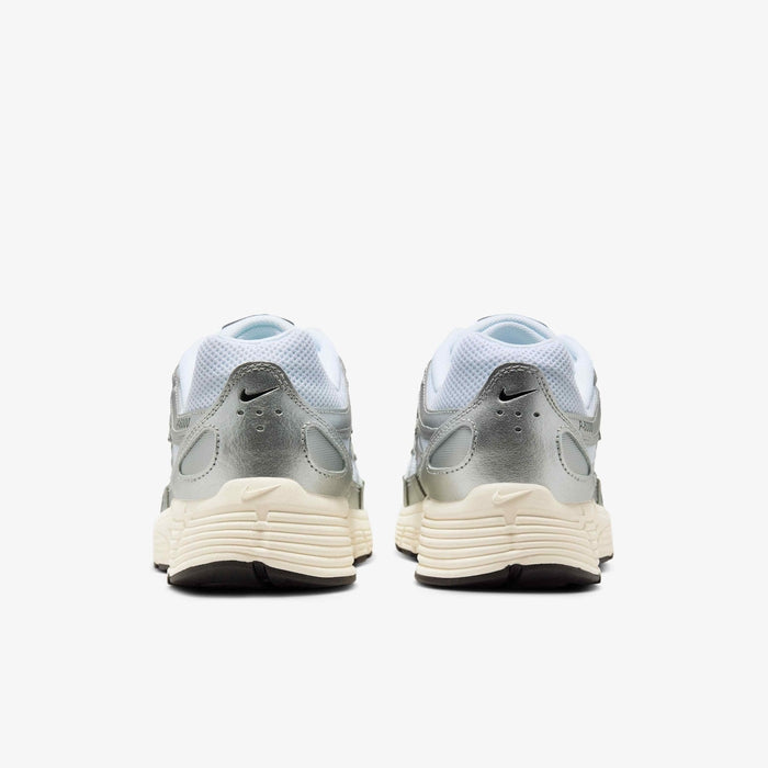 Nike P-6000 CD6404-105 Srebrny