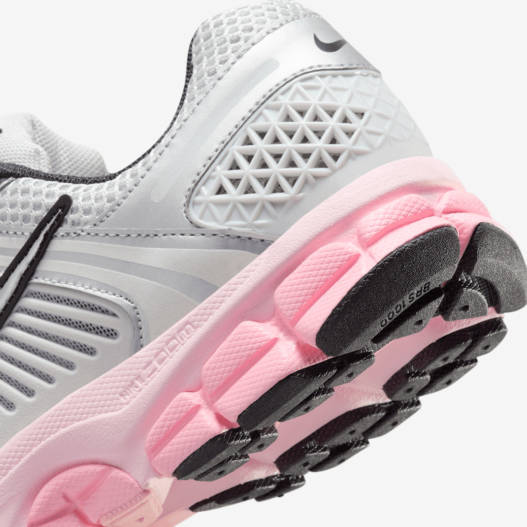 Nike Zoom Vomero 5 HF1877-001 Srebrny-Różowy
