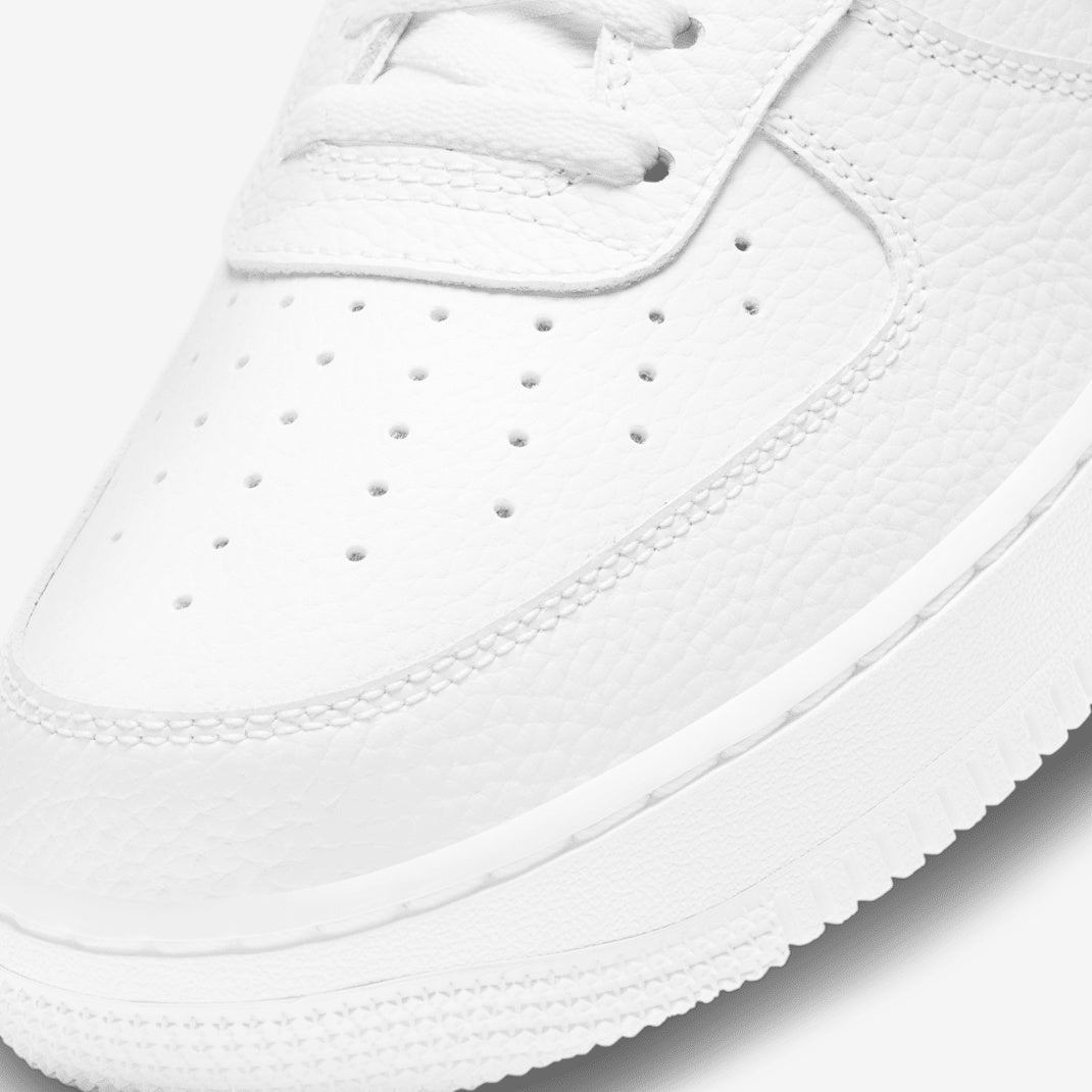 Nike Air Force 1 07 LV8 CT2302-100 Biały