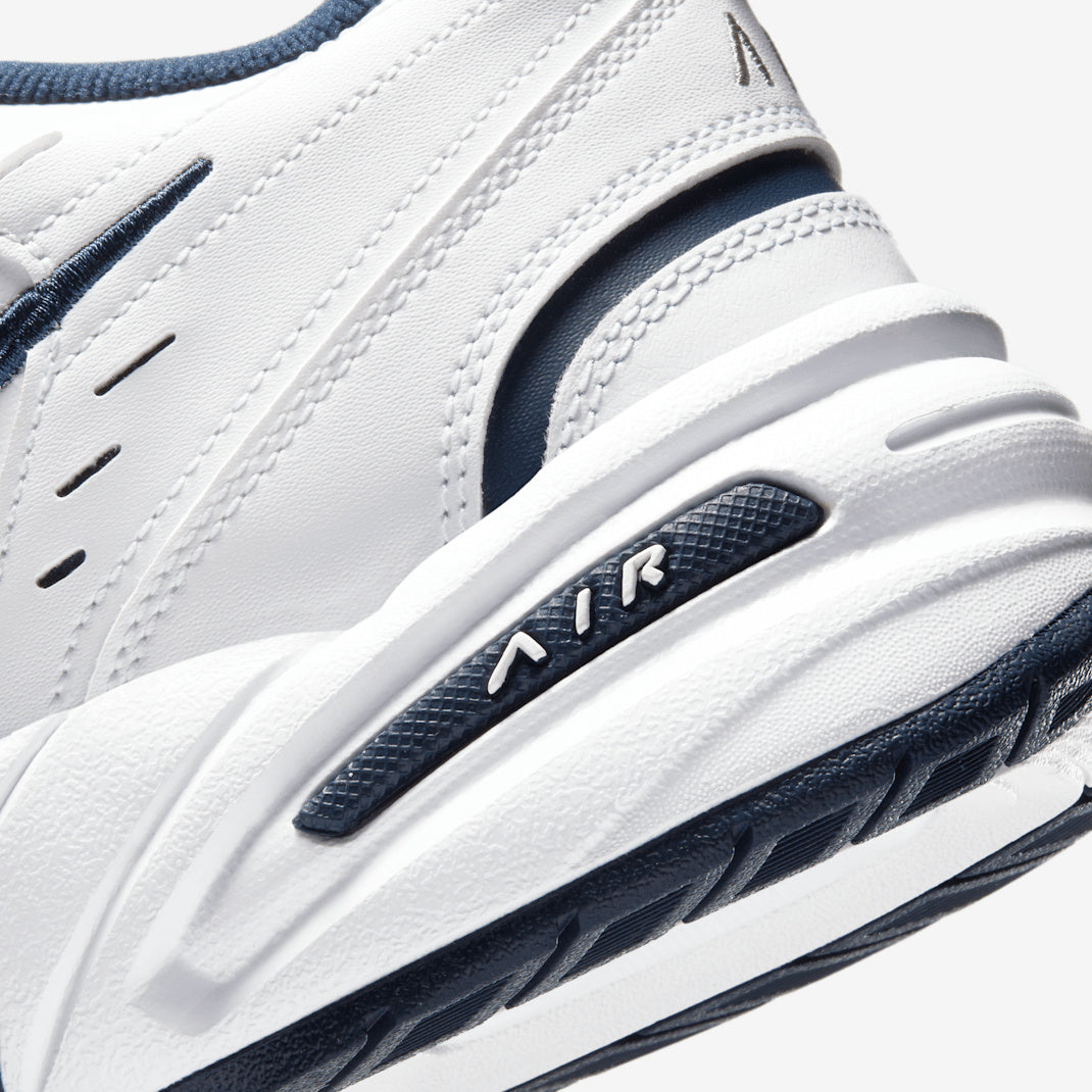 Nike Air Monarch IV 415445-102 Biały