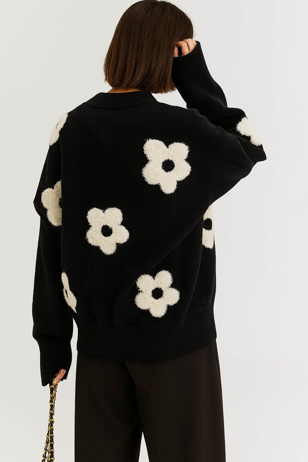 Kardigan damski z kwiatowym wzorem i dekoltem V