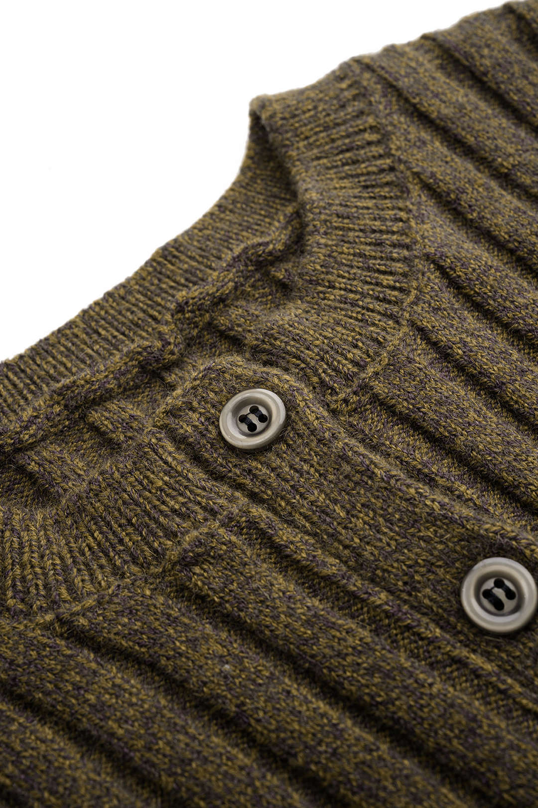 Kardigan z rozkloszowanym dołem i guzikami