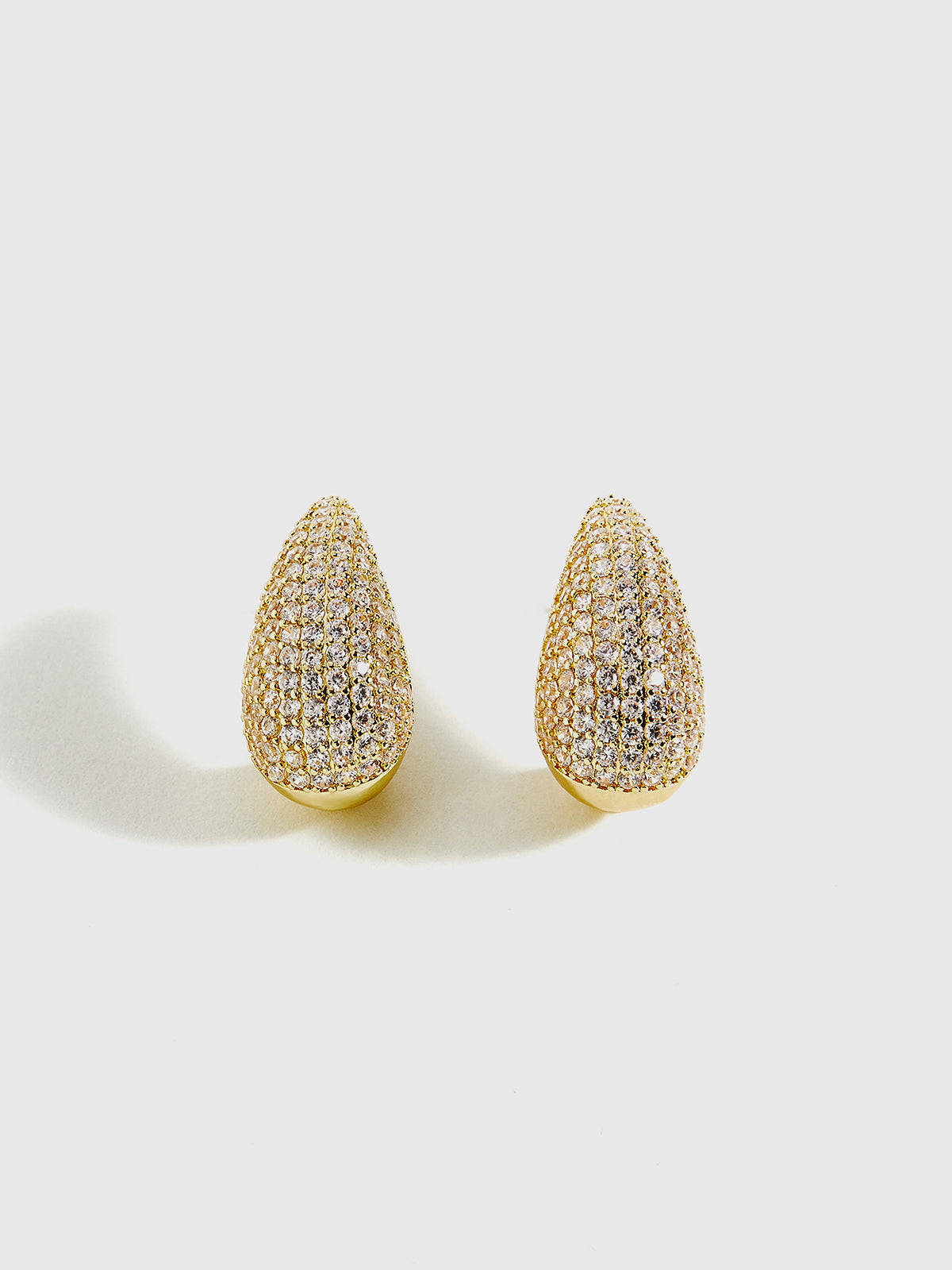 Kolczyki eleganckie z kryształowym zdobieniem