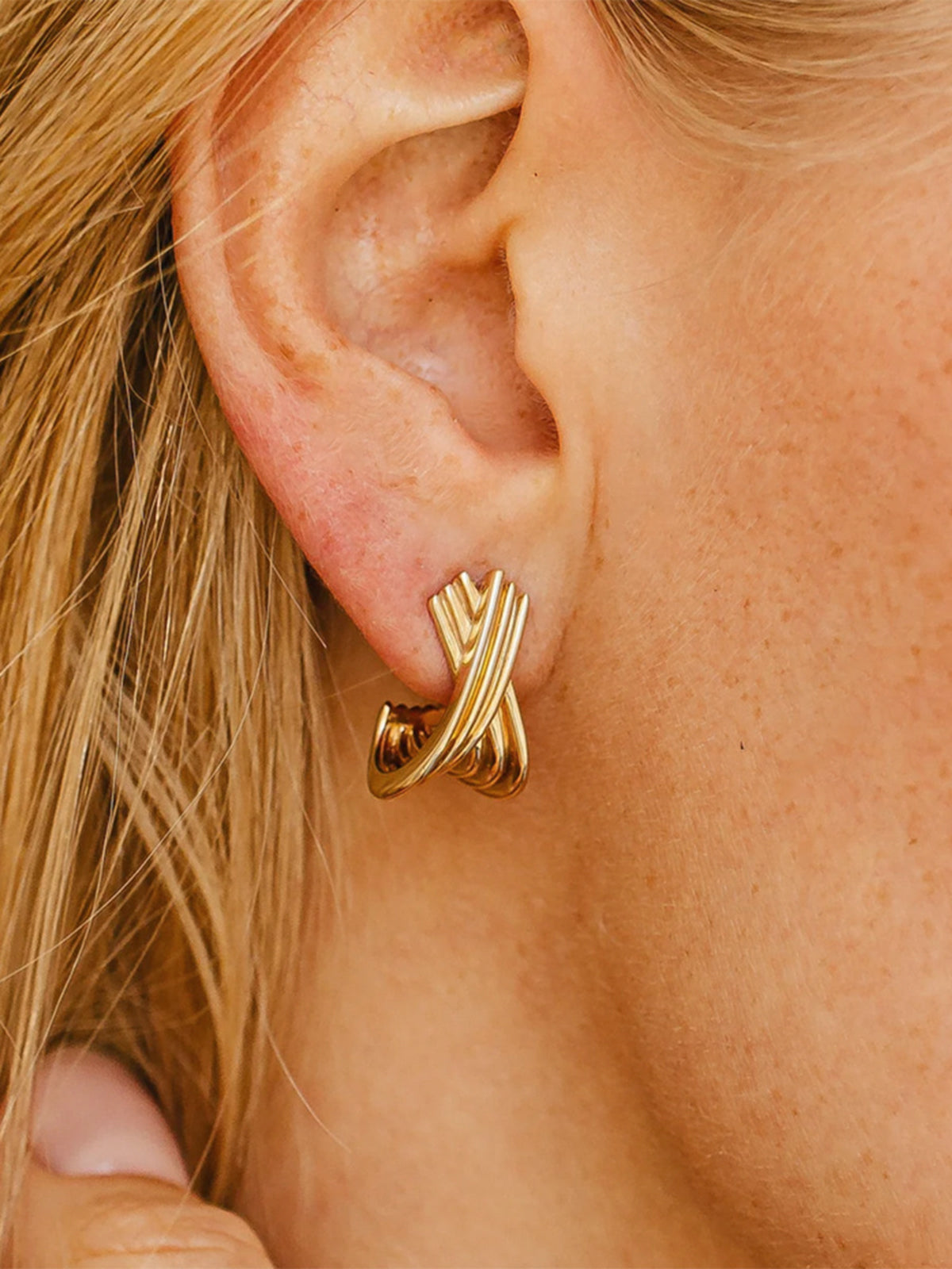 Kolczyki eleganckie z motywem plecionki