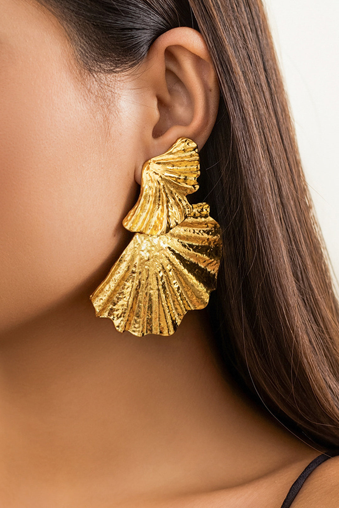 Kolczyki wiszące z efektem falistym eleganckie