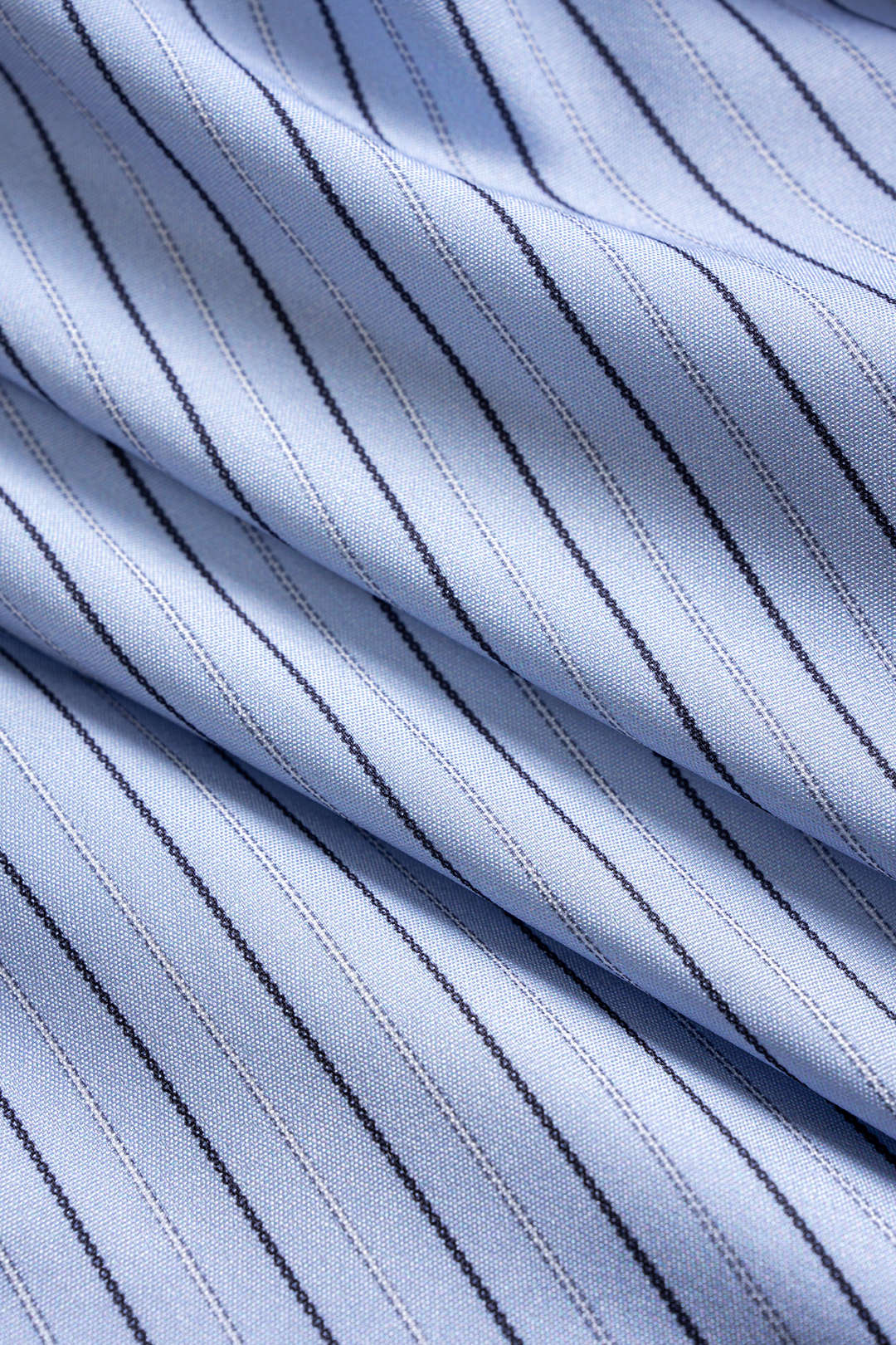 Koszula damska z asymetrycznym zapięciem i kołnierzykiem