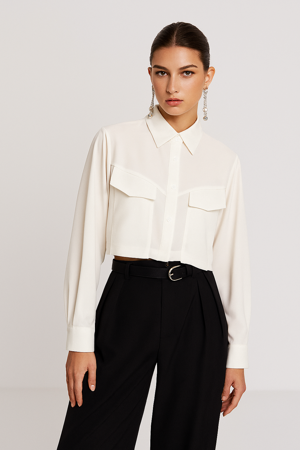 Koszula damska z podwójnymi kieszeniami elegancka