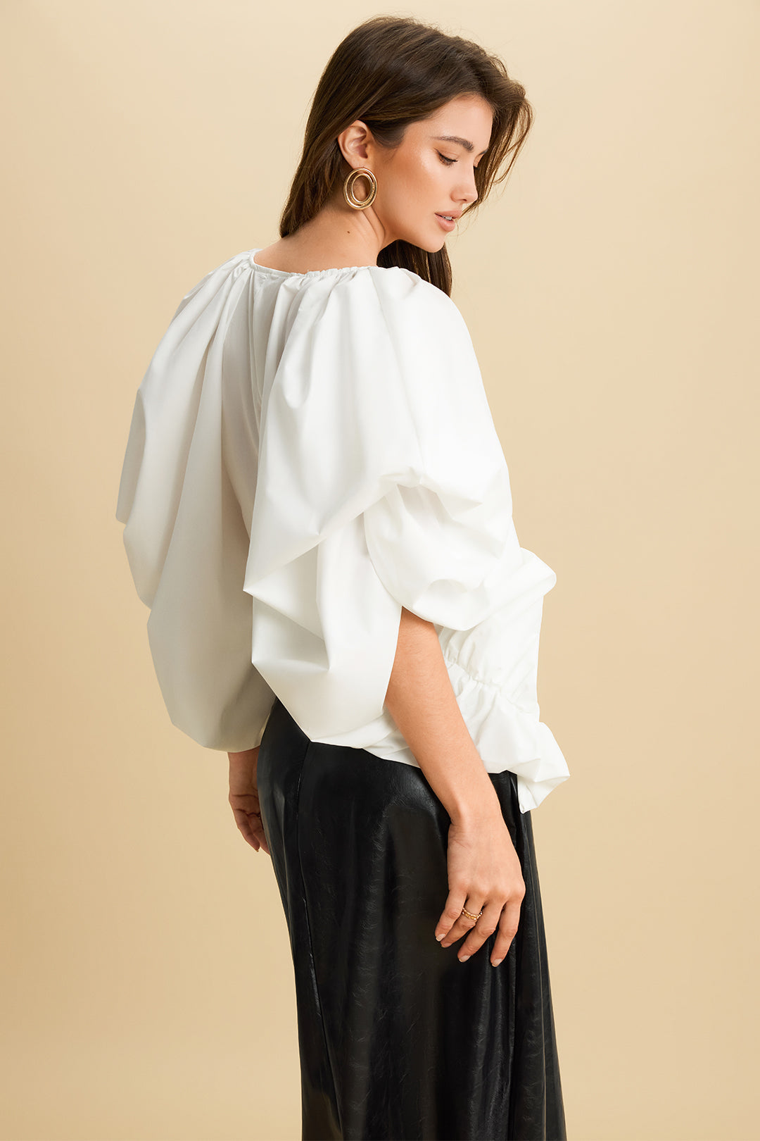 Koszula damska z szerokimi bufkami elegancka