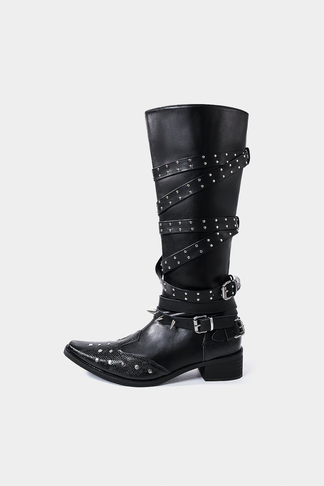 Kozaki damskie z ozdobnymi paskami i ćwiekami