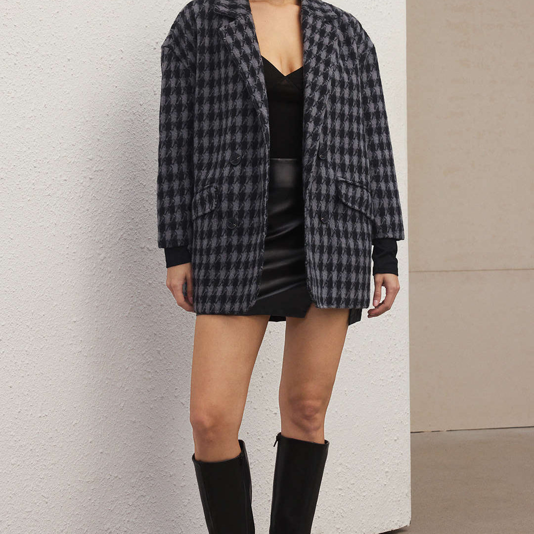 Kurtka oversize w kratę z kieszeniami