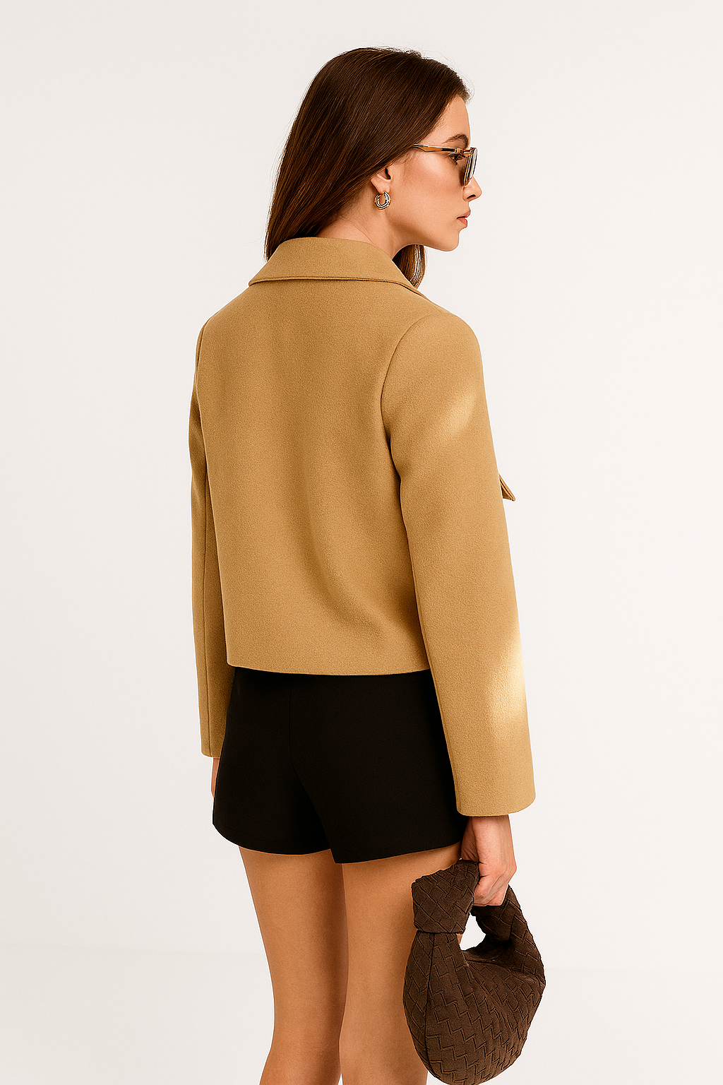 Kurtka zamszowa damska z kieszeniami elegancka