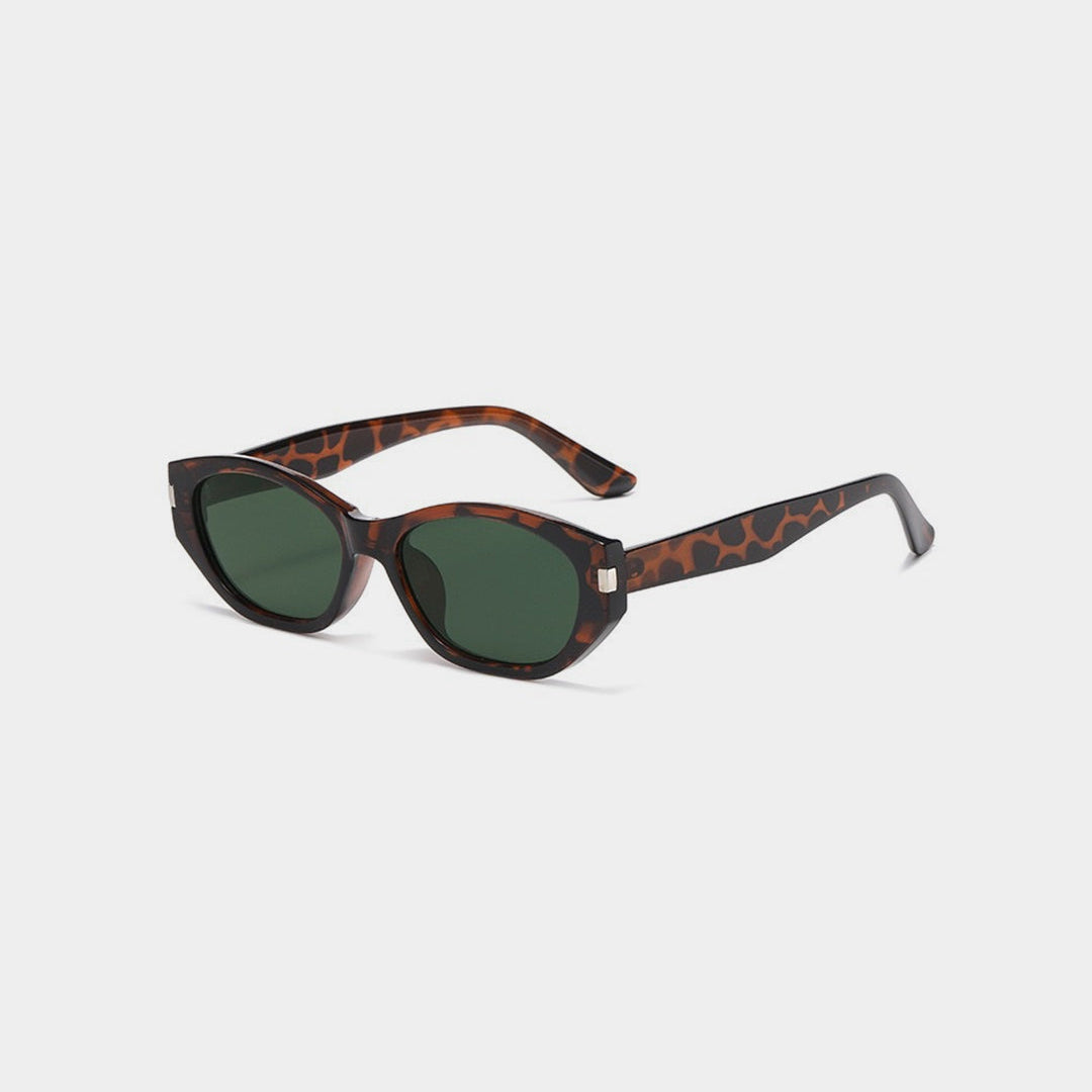 Okulary przeciwsłoneczne w stylu retro z oprawkami