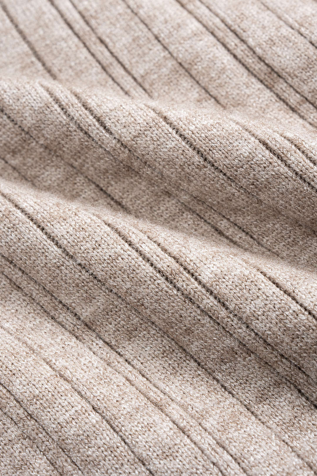 Spodnie dzianinowe z rozszerzanymi nogawkami