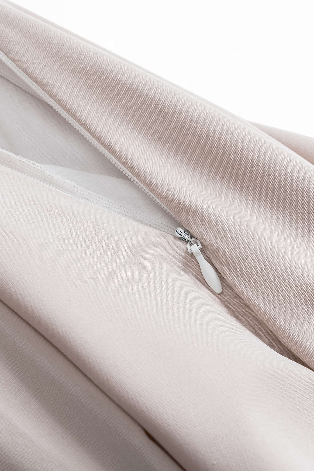 Sukienka rozkloszowana z krótkim rękawem elegancka