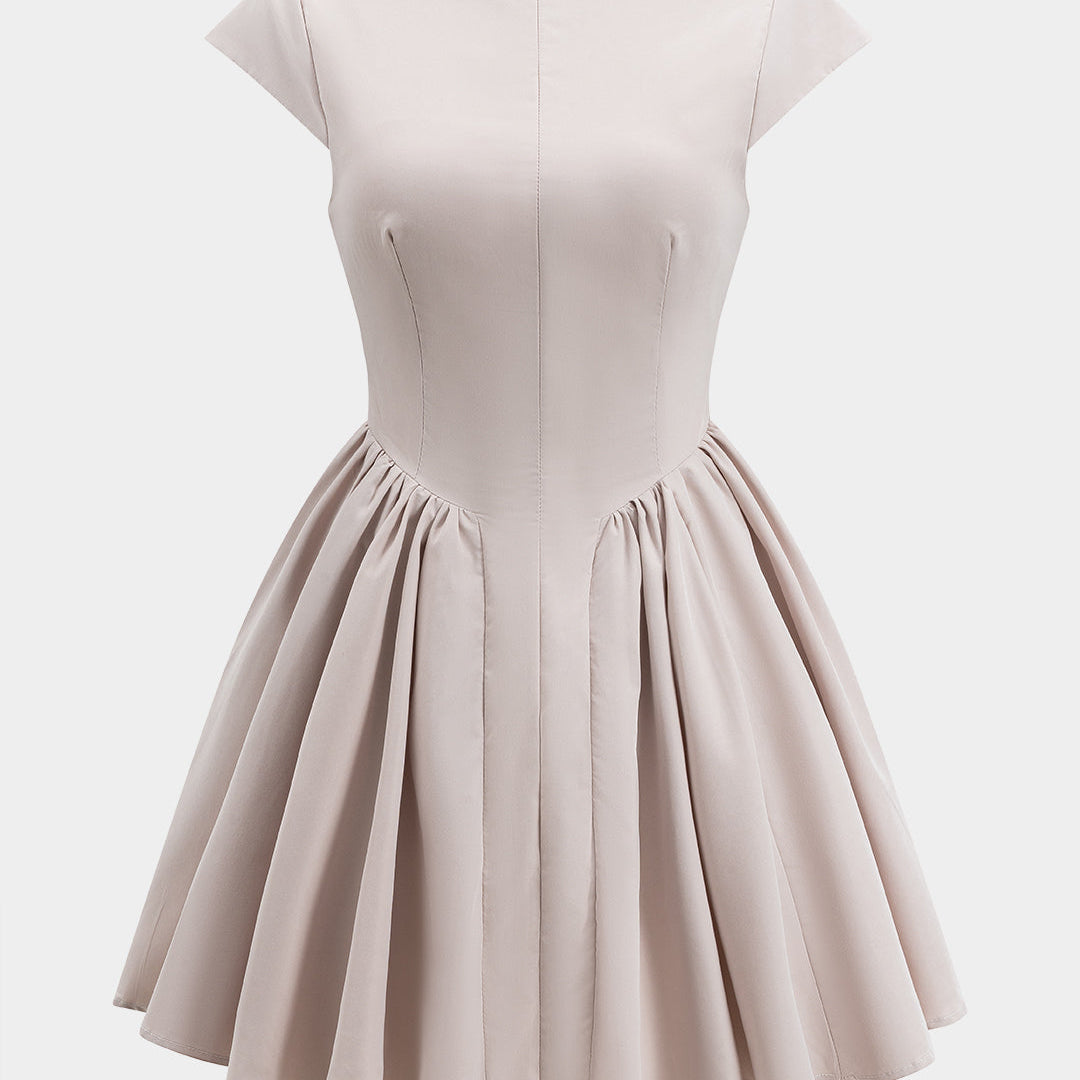 Sukienka rozkloszowana z krótkim rękawem elegancka