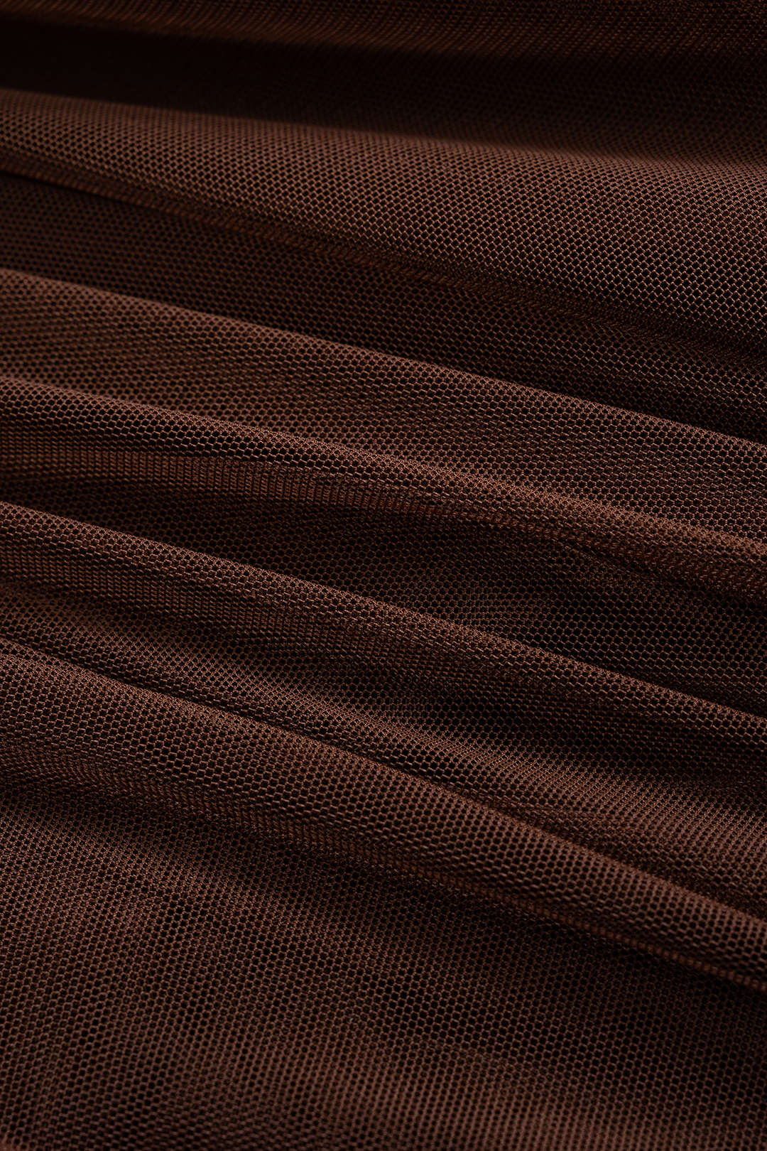 Sukienka wieczorowa z marszczeniami i falbanami