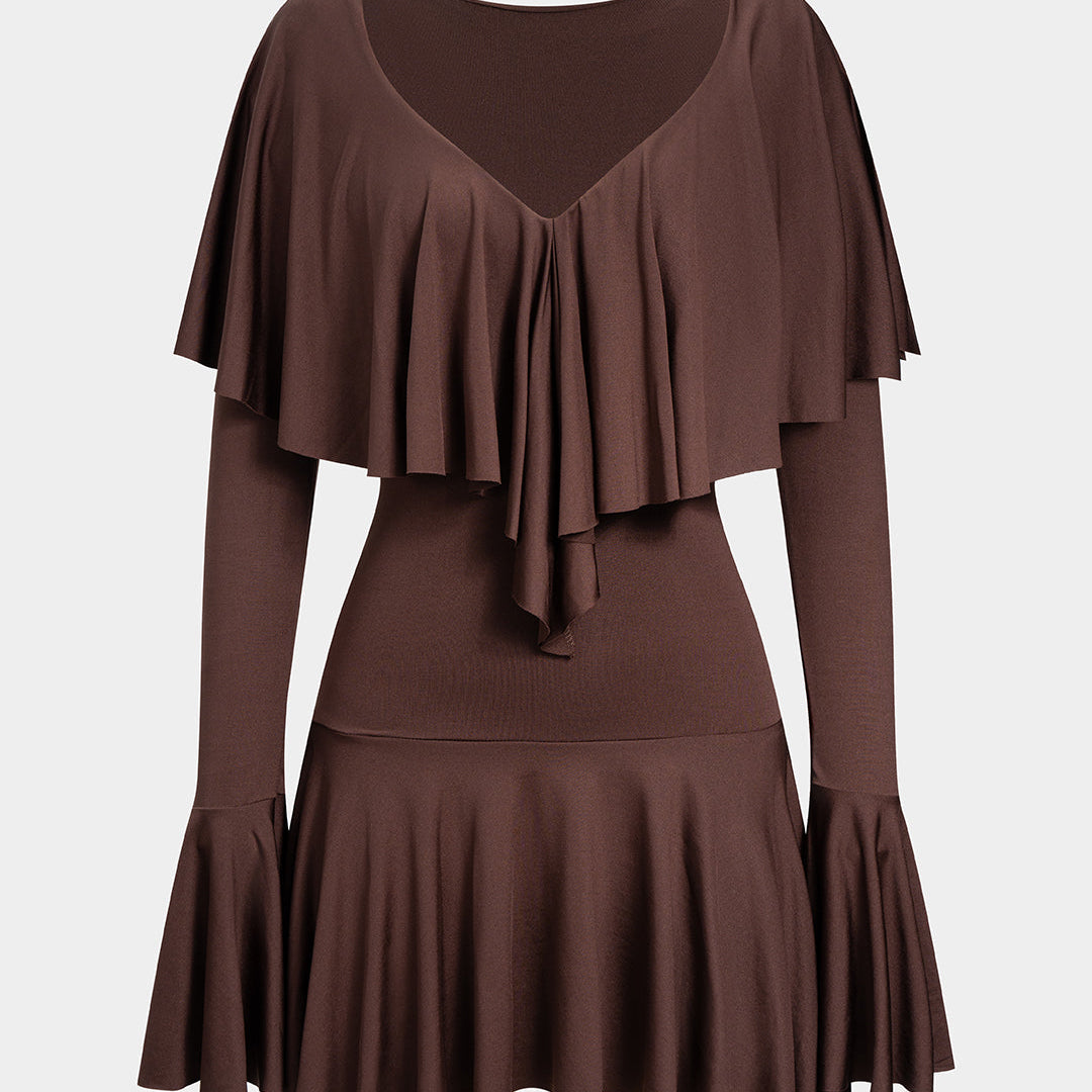 Sukienka z falbanami i rozkloszowanymi rękawami