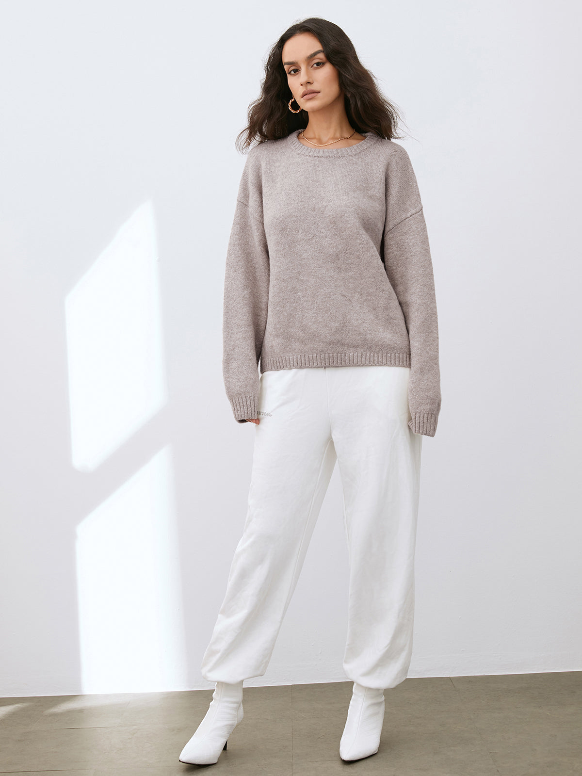 Sweter damski oversize z długim rękawem