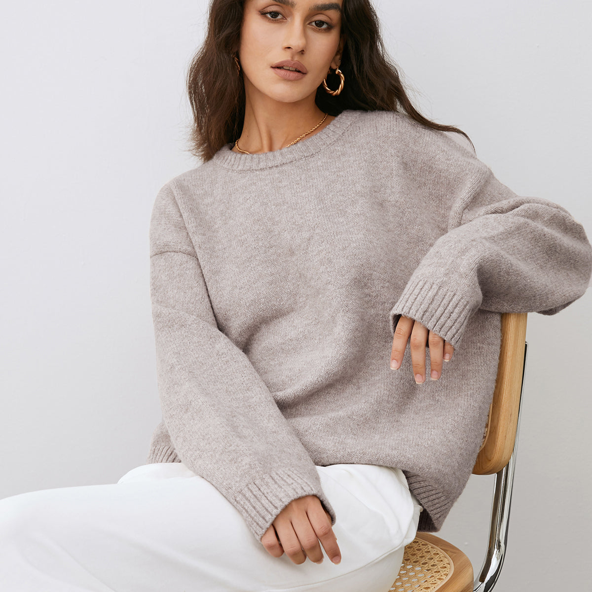 Sweter damski oversize z długim rękawem