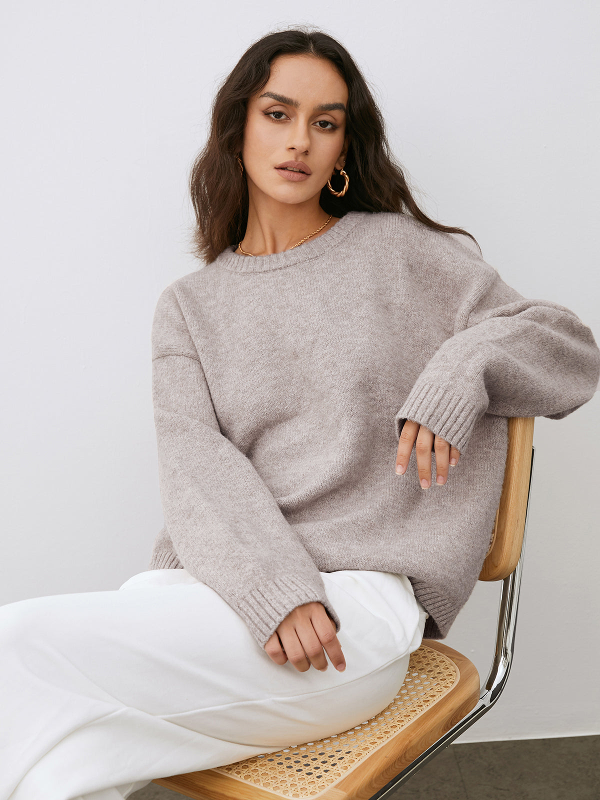 Sweter damski oversize z długim rękawem