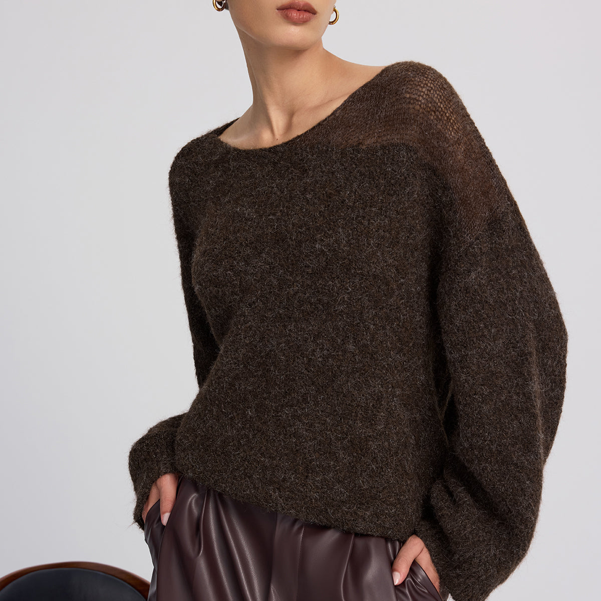 Sweter damski oversize z szerokimi rękawami