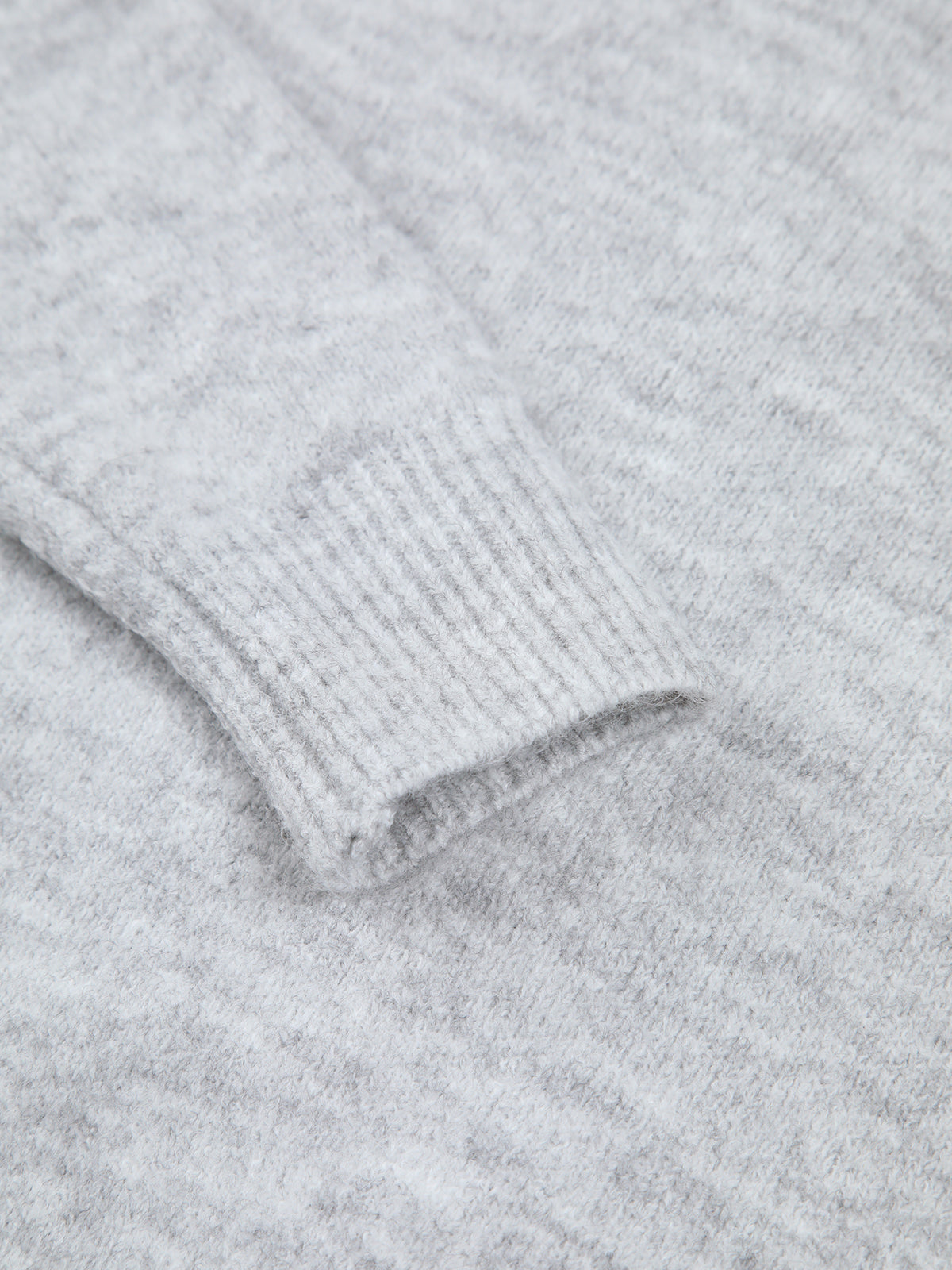 Sweter damski z odkrytym ramieniem casualowy