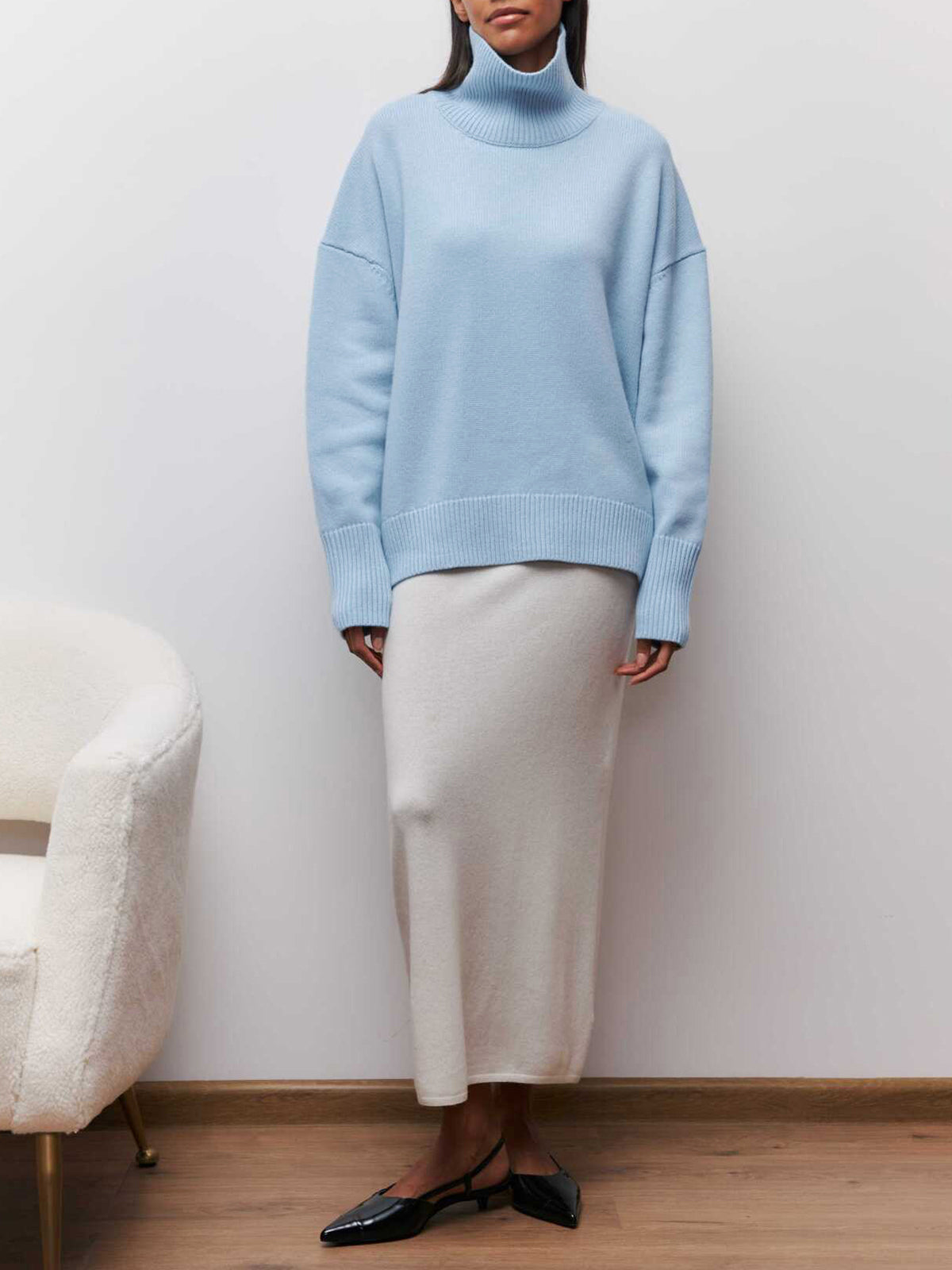 Sweter oversize z wysokim golfem i rękawami