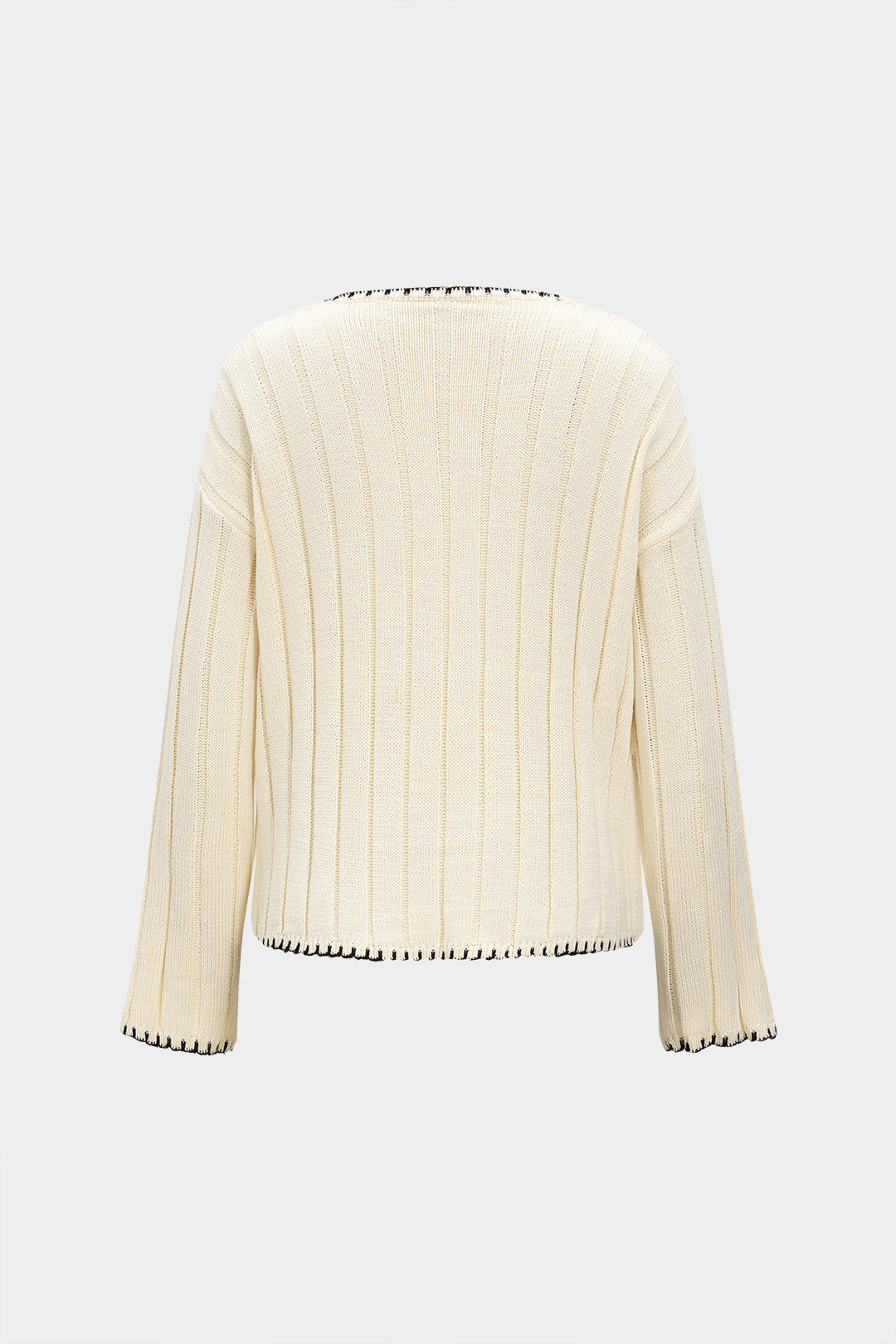 Sweter z dekoltem w serek i kieszeniami