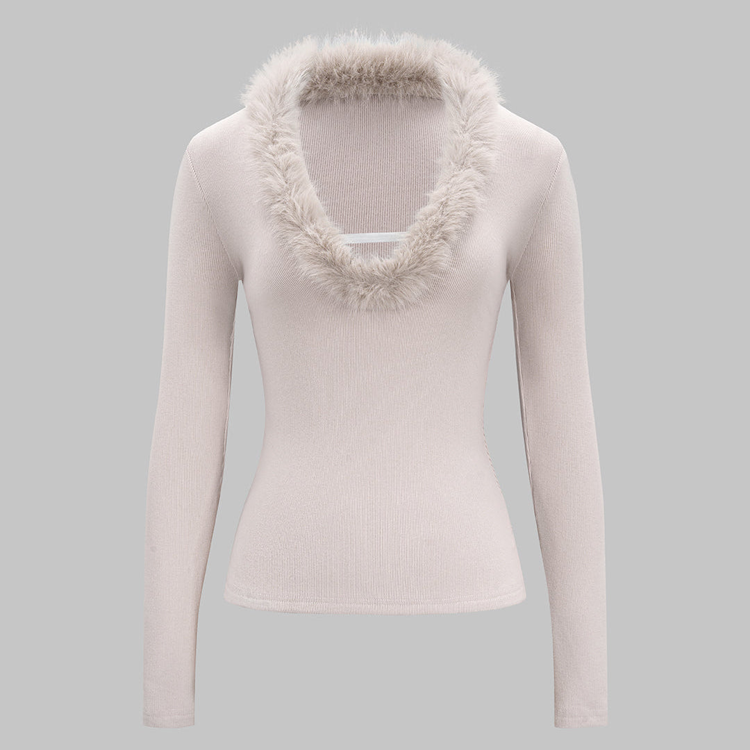 Sweter z dekoltem w serek z futrzanym wykończeniem