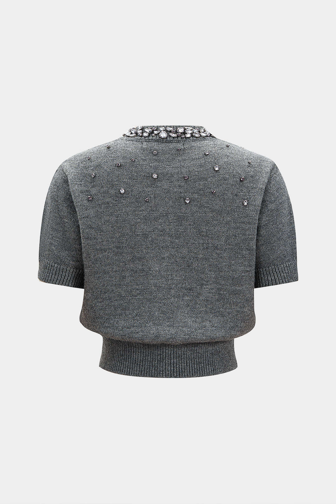 Sweter z krótkim rękawem i ozdobnymi guzikami