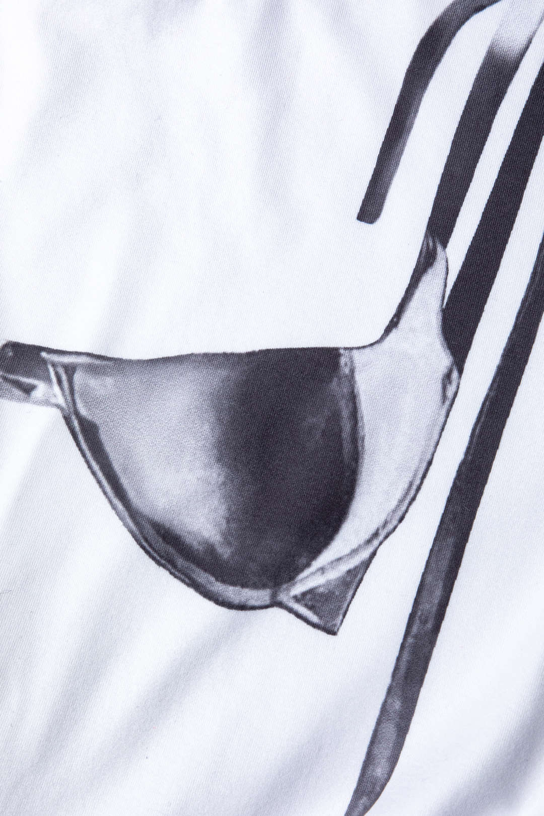 T-shirt z nadrukiem imitującym bikini wiązane